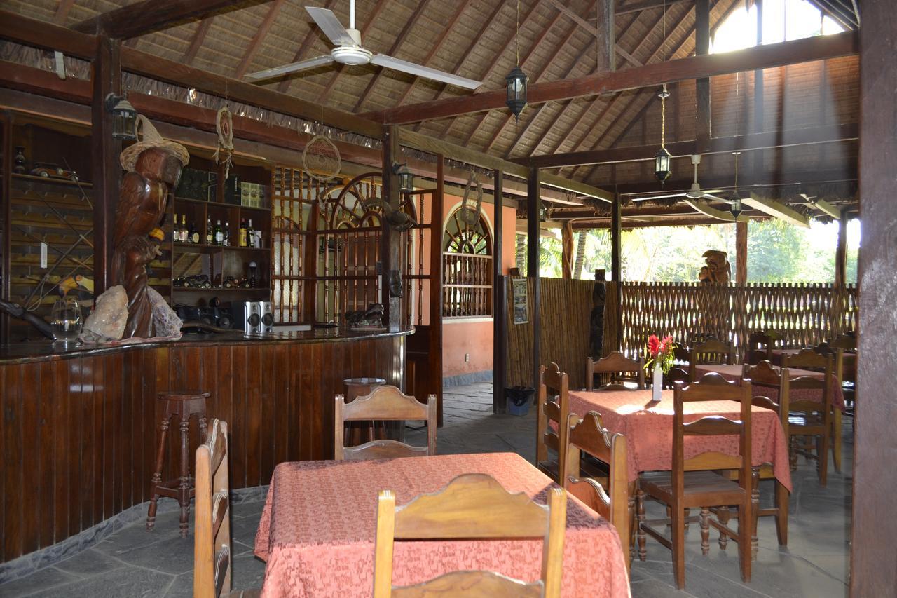 La Isla De Los Tucanes Rurrenabaque Eksteriør billede